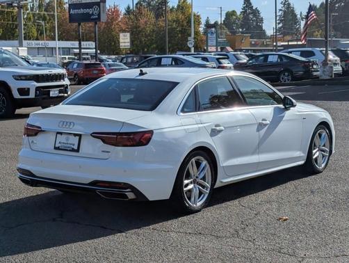2023 Audi A4 45 S line Premium Plus