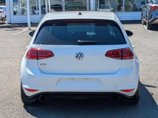 2016 Volkswagen Golf GTI AUTOBAHN