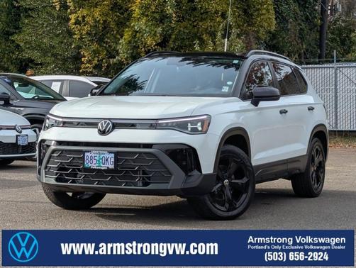 2025 Volkswagen Taos 1.5T SE Black