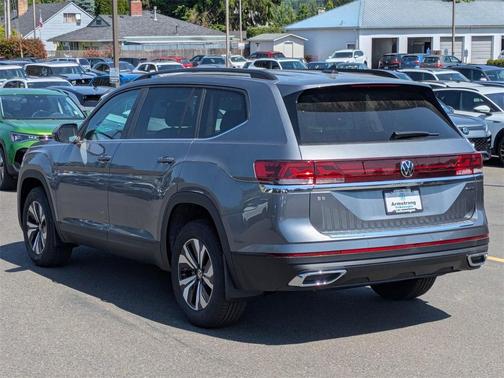 2025 Volkswagen Atlas 2.0T SE