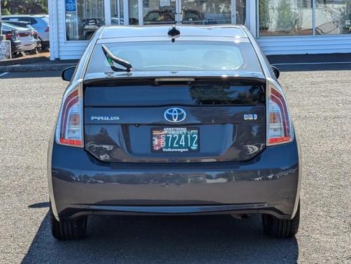 2014 Toyota Prius Five