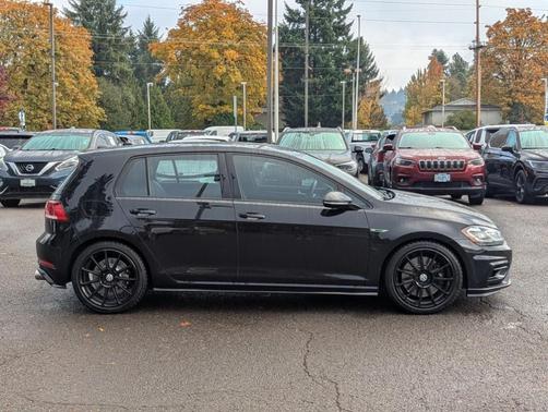 2019 Volkswagen Golf R 2.0T w/DCC & Navigation