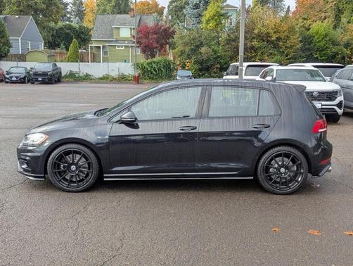 2019 Volkswagen Golf R 2.0T w/DCC & Navigation