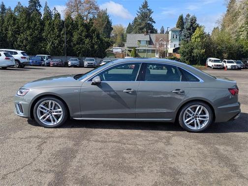 2024 Audi A4 45 S line quattro Premium