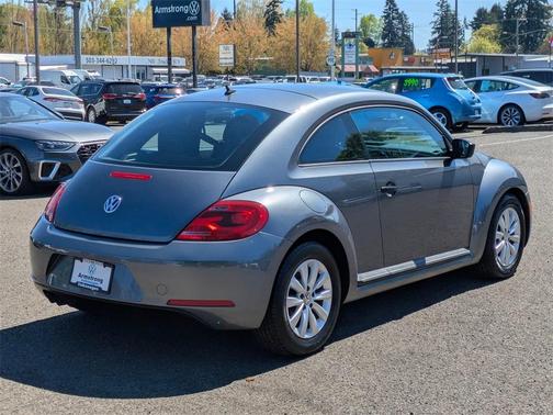 2014 Volkswagen Beetle Auto 2.5L Entry