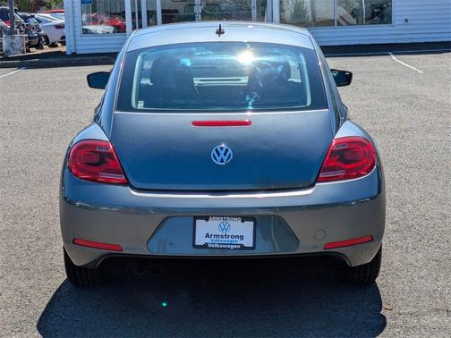 2014 Volkswagen Beetle Auto 2.5L Entry