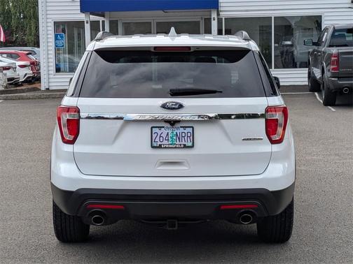2016 Ford Explorer Base