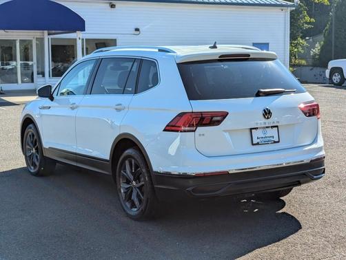 2024 Volkswagen Tiguan 2.0T SE