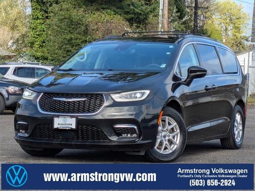 2022 Chrysler Pacifica Touring-L