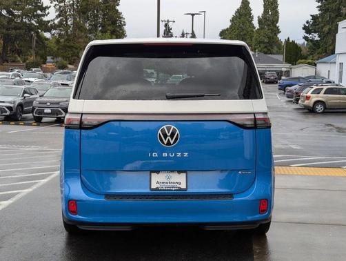 2025 Volkswagen ID. Buzz Pro S Plus