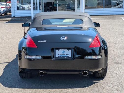 2004 Nissan 350Z Touring