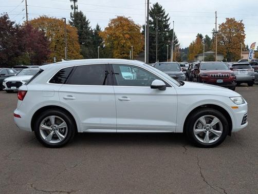 2020 Audi Q5 45 Premium