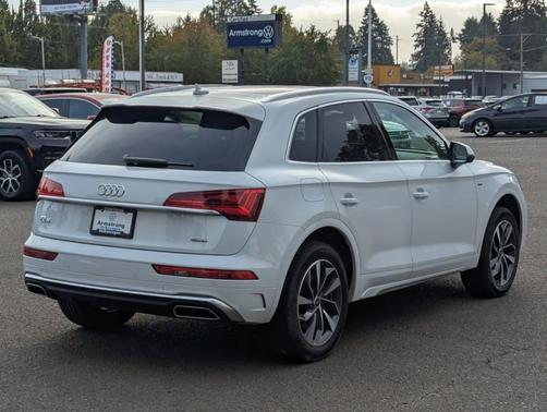 2023 Audi Q5 45 S line quattro Premium