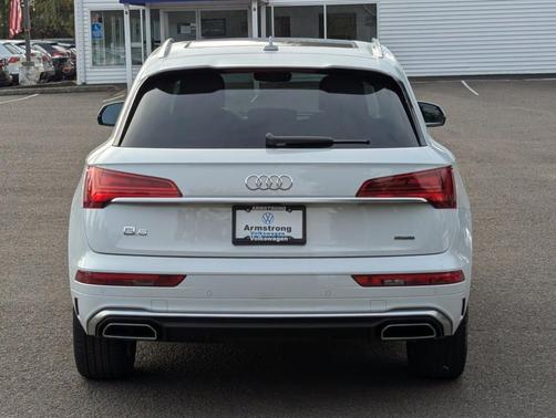 2023 Audi Q5 45 S line quattro Premium
