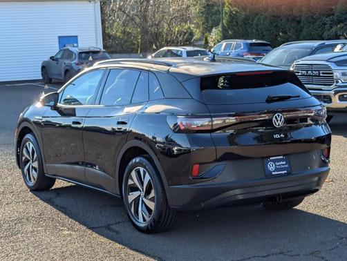 2023 Volkswagen ID.4 Pro