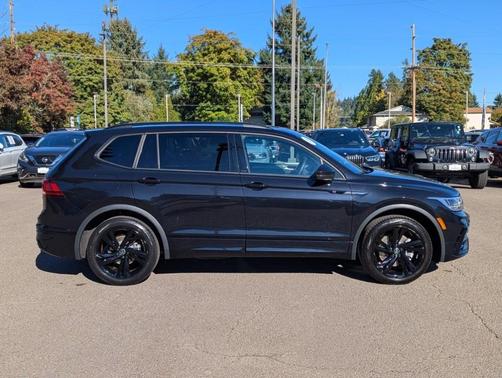 2024 Volkswagen Tiguan 2.0T SE R-Line Black