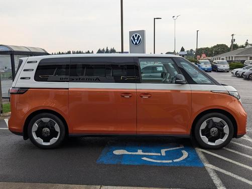 2025 Volkswagen ID. Buzz Pro S Plus