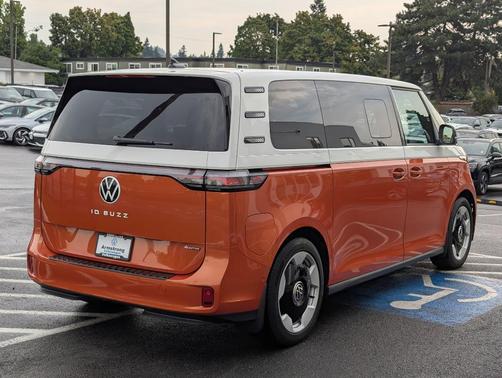 2025 Volkswagen ID. Buzz Pro S Plus