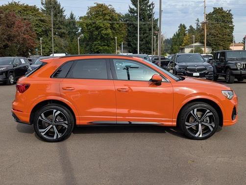 2023 Audi Q3 45 S line Premium