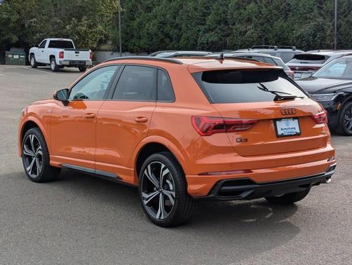 2023 Audi Q3 45 S line Premium