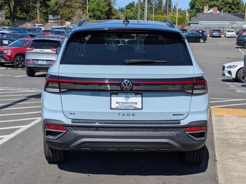 2025 Volkswagen Taos 1.5T SE Black