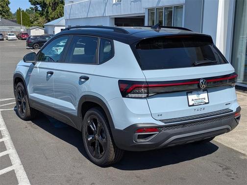 2025 Volkswagen Taos 1.5T SE Black