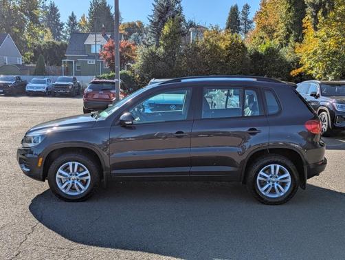 2016 Volkswagen Tiguan S