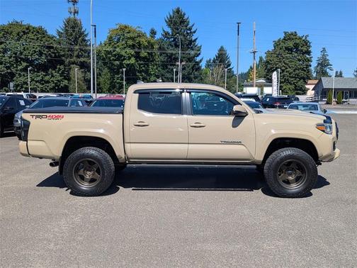 2016 Toyota Tacoma SR5