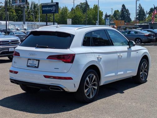 2024 Audi Q5 45 S line quattro Premium
