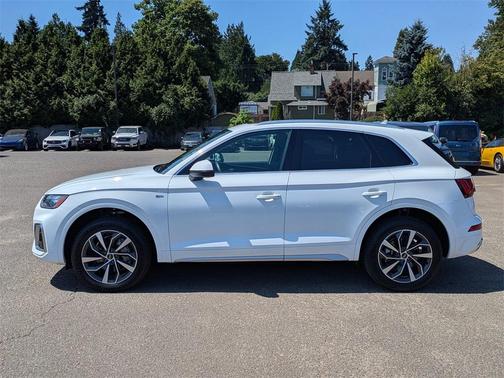 2024 Audi Q5 45 S line quattro Premium