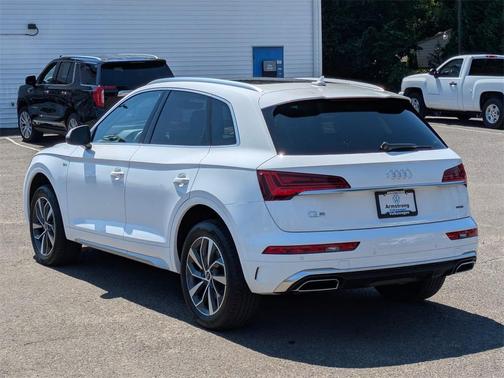 2024 Audi Q5 45 S line quattro Premium