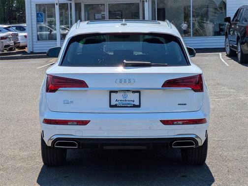 2024 Audi Q5 45 S line quattro Premium