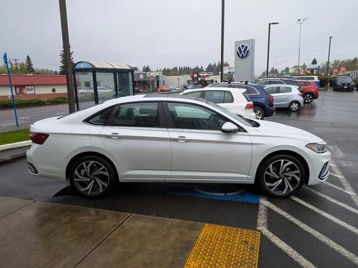 2025 Volkswagen Jetta 1.5T SEL