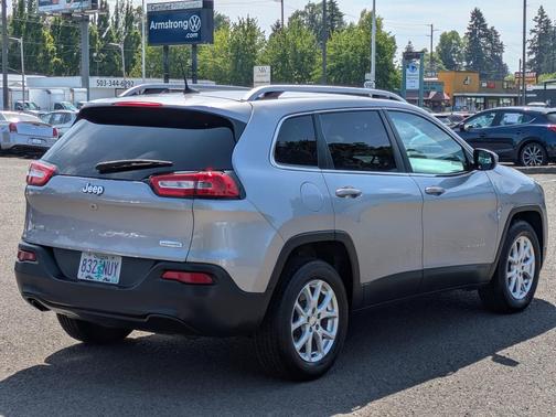 2018 Jeep Cherokee Latitude Plus