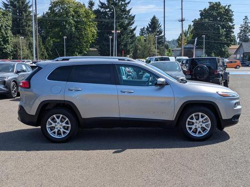 2018 Jeep Cherokee Latitude Plus
