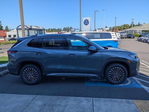 2025 Volkswagen Tiguan 2.0T S