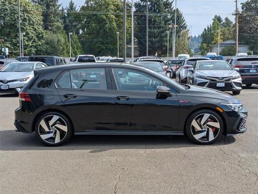 2024 Volkswagen Golf GTI 2.0T S