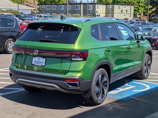 2025 Volkswagen Taos 1.5T SE