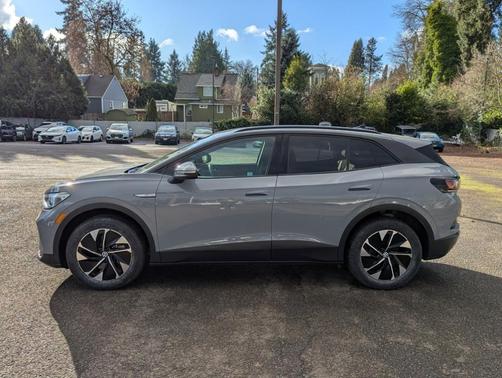 2022 Volkswagen ID.4 Pro