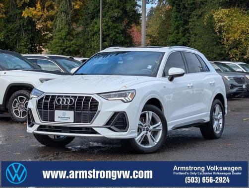 2024 Audi Q3 45 S line Premium