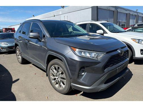 Magnetic Gray Metallic 2019 Toyota RAV4 XLE Premium