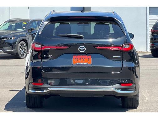 2024 Mazda CX-90 PHEV Premium Plus