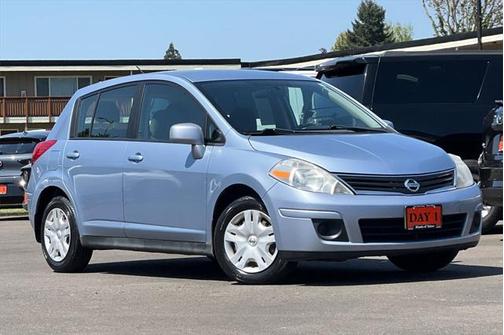 2011 Nissan Versa 1.8 S