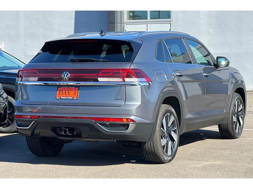 2024 Volkswagen Atlas Cross Sport 2.0T SE w/Technology 4MOTION