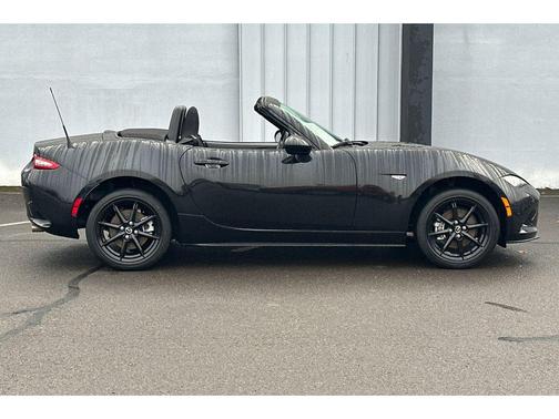 2024 Mazda MX-5 Miata Sport