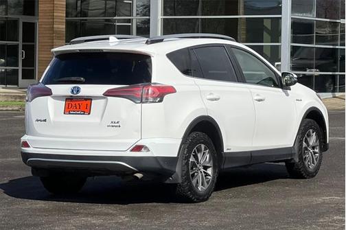 2018 Toyota RAV4 Hybrid XLE