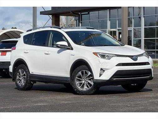 2018 Toyota RAV4 Hybrid XLE