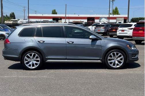 2017 Volkswagen Golf Alltrack TSI SEL