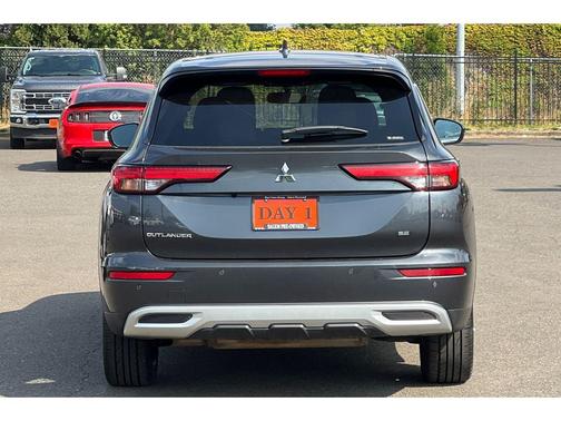 2024 Mitsubishi Outlander SE Black Edition S-AWC