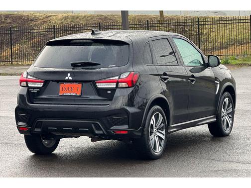 2024 Mitsubishi Outlander Sport SE